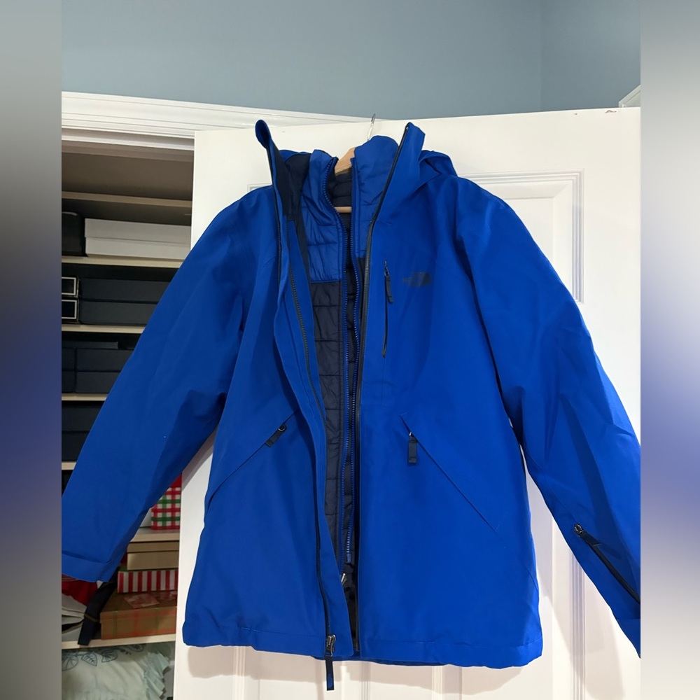 Boys 2 in 1 Northface Ski jacket (removable shell)